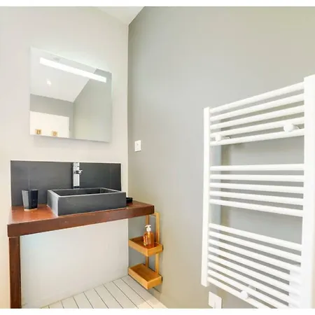 Cosy 4 **** Remodeled Studio * Châtel-Guyon